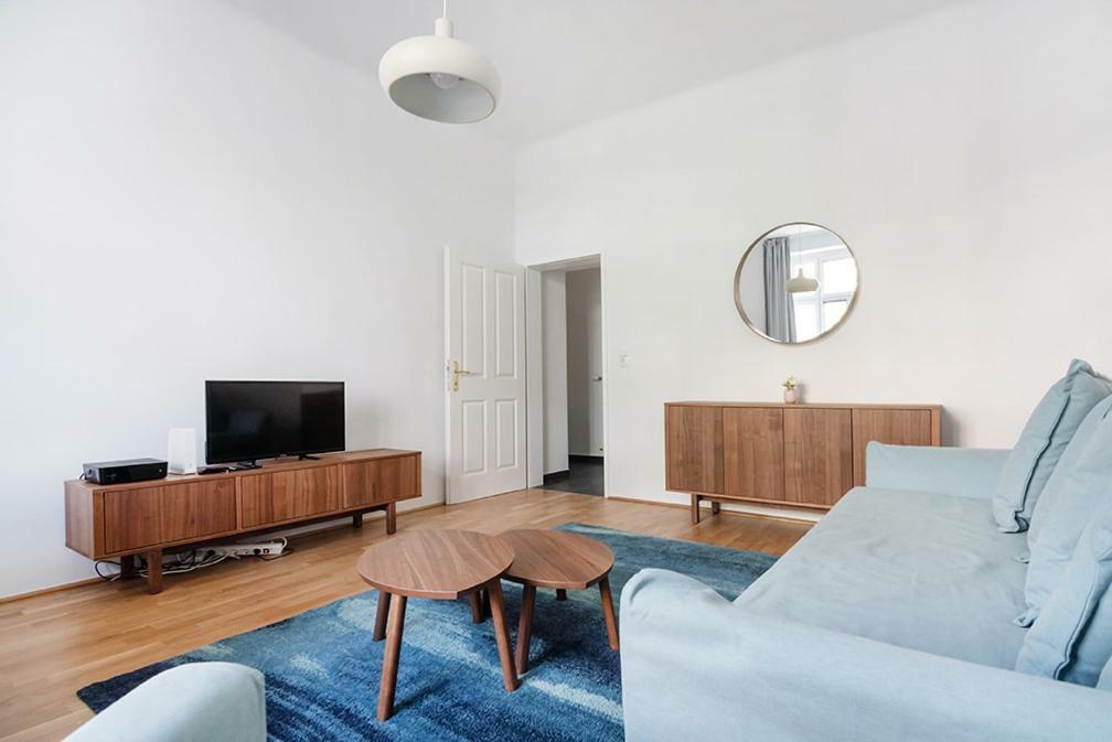 Universum Apartment Wina Bagian luar foto