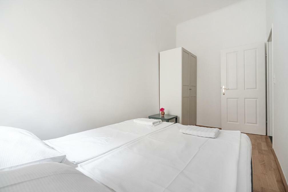 Universum Apartment Wina Bagian luar foto