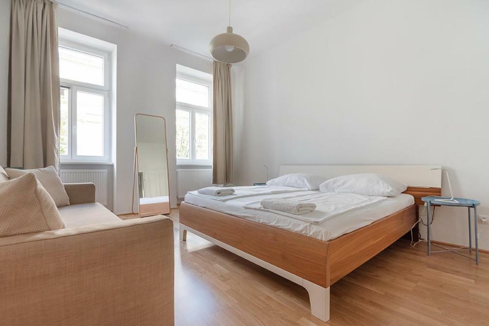 Universum Apartment Wina Bagian luar foto